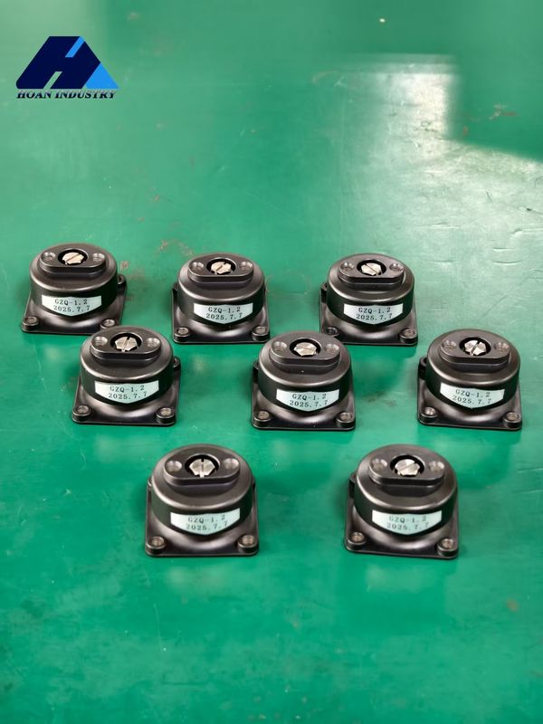 Αμορτισέρ κραδασμών από καουτσούκ JZP-3.2-SC-SC1 με συντονισμένη συχνότητα 5-10HZ, λόγο απόσβεσης 0.5 και έως 90% απομόνωση κραδασμών για εξοπλισμό ακριβείας